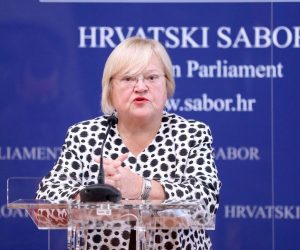 22.09.2021., Zagreb - Na konferenciji za medije odrzanoj u Saboru zastupnica Anka Mrak Taritas govorila je o temi  "18 mjeseci od potresa – obnove nema na vidiku". 
Photo: Patrik Macek/PIXSELL