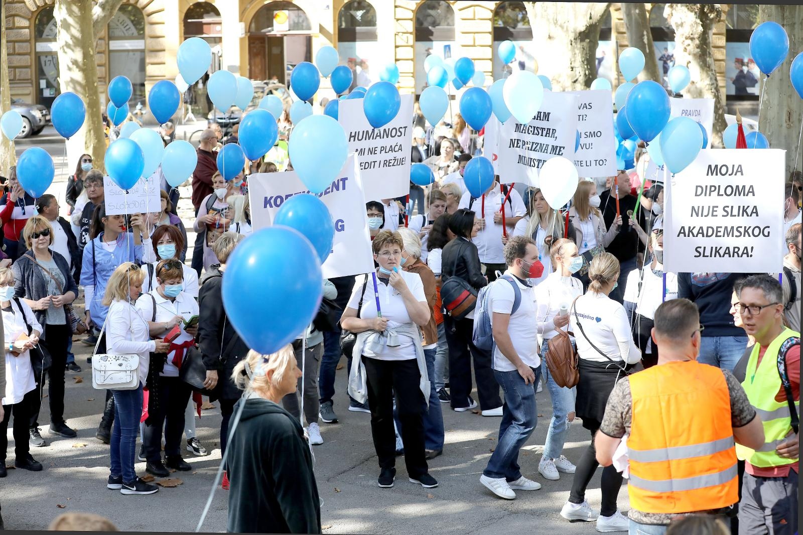 23.09.2021. Zagreb - Prosvjed zdravstvenih sindikalnih radnika zbog obvezne COVID potvrde s kojom moraju dolaziti na posao

 Photo: Patrik Macek/PIXSELL