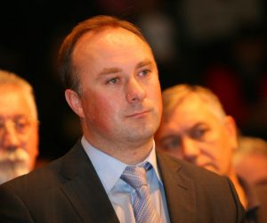 06.11.2007., Zagreb - Suceljavanje stranackih programa u organizaciji Saveza samostalnih sindikata odrzano je u Tvornici. Potpredsjednik Vlade Damir Polancec suceljavanje je pratio iz prvog reda te nije smio sudjelovati jer je kasnio i nije potvrdio dolazak.
Photo: Petar Glebov/PIXSELL