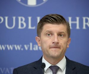 27.08.2021., Zagreb - Ministar Zdravko Maric na konferenciji za medije obratio se novinarima na temu objave DZS o BDP-u. Photo: Sanjin Strukic/PIXSELL