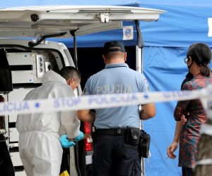 27.09.2021., Zagreb - Policisjki ocevid u zagrebackom naselju Trnje gdje je u jutarnjim satima pronadjeno tijelo muskarca. Photo. Jurica Galoic/PIXSELL