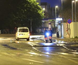 28.09.2021., Zagreb - Na krizanju Selske ulice i Bastijanove ulice dosto je do puknuca vodovodne cijevi i izlijevanje vece kolicine vode. 
Photo: Luka Stanzl/PIXSELL