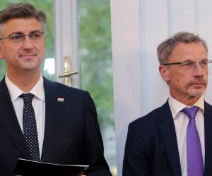 30.05.2019., Zagreb - Andrej Plenkovic je u Arheoloskom muzeju otvorio izlozbu "Kuna – 25 godina novcane jedinice Republike Hrvatske".   Andrej Plenkovic, Boris Vujcic
Photo: Dalibor Urukalovic/PIXSELL