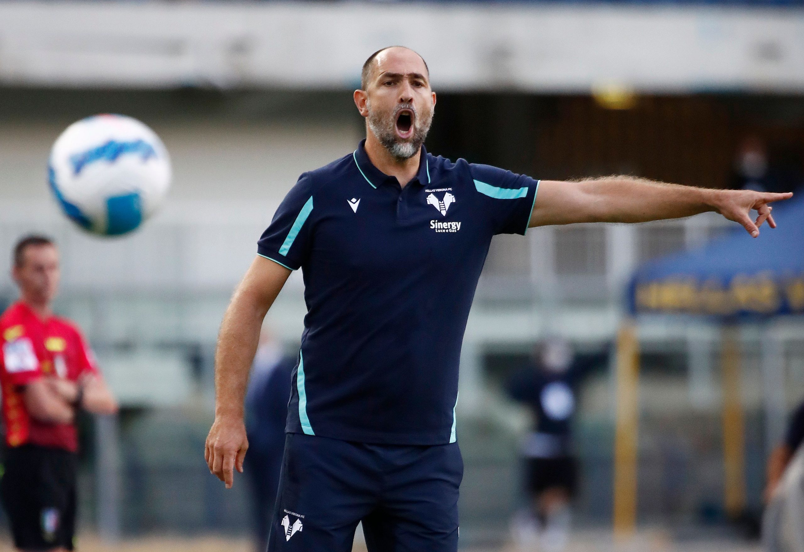 Serie A - Hellas Verona v AS Roma Soccer Football - Serie A - Hellas Verona v AS Roma - Stadio Marc'Antonio Bentegodi, Verona, Italy - September 19, 2021 Hellas Verona coach Igor Tudor REUTERS/Alessandro Garofalo ALESSANDRO GAROFALO