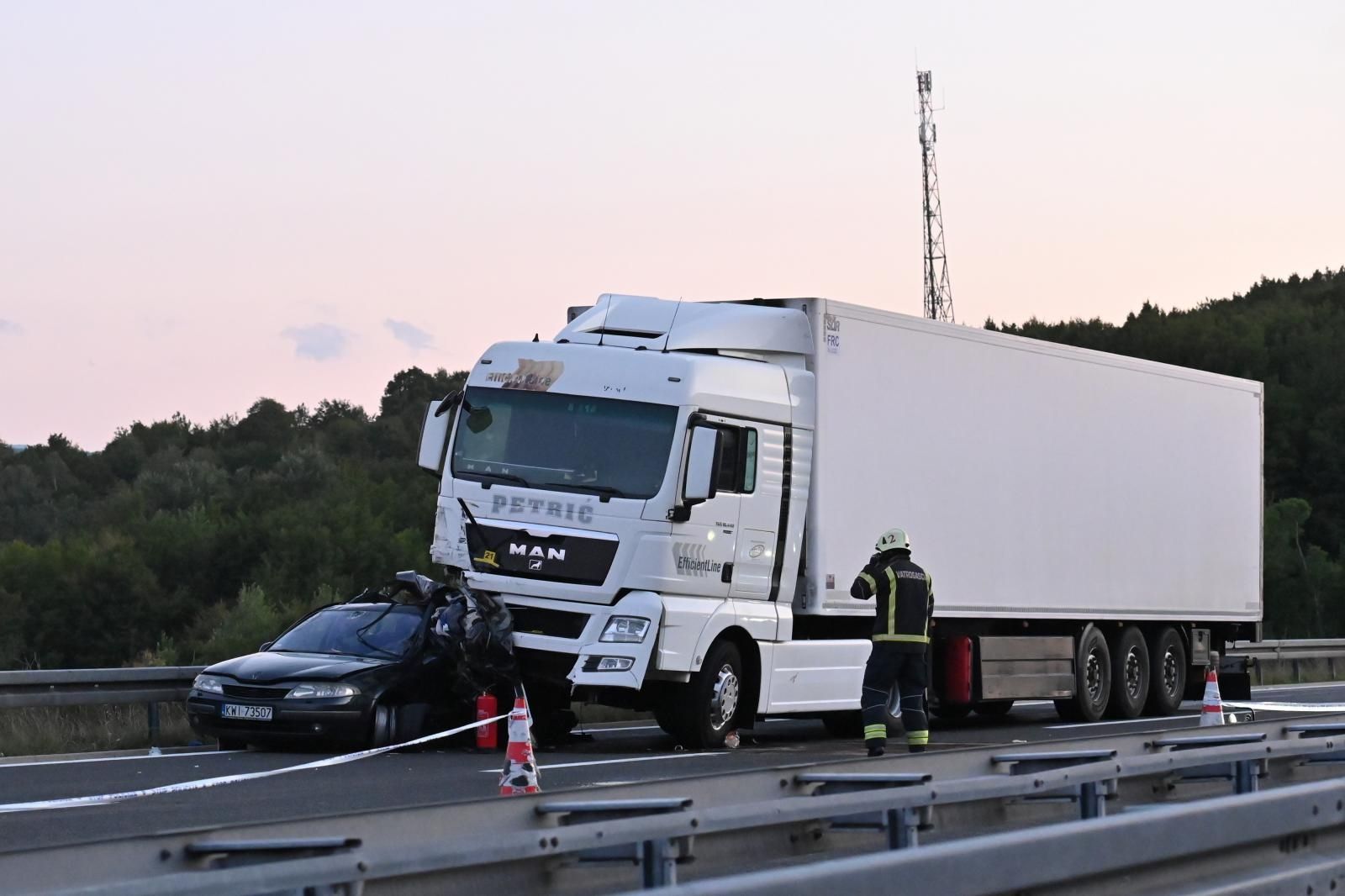 06.09.2021., Brinje - U teskoj prometnoj nesreci na autocesti A1 kod cvorista Brinje smrtno je stradalo dijete. 
Photo: Dino Stanin/PIXSELL