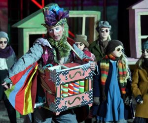 27.01.2018., Zagreb - U produkciji Centra za promicanje tolerancije i ocuvanje sjecanja na holokaust te Festivala suvremenog zidovskog filma Zagreb povodom obiljezavanja Medjunarodnog dana sjecanja na zrtve holokausta premijerno prikazana prva hrvatska izvedba opere na temu holokausta "Brundibar" ispred zgrade kotlovnice Prve tvornice ulja. 
Photo: Marko Lukunic/PIXSELL
