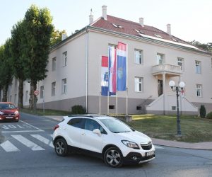 08.09.2021., Kutina - Kutinski gradonacelik Zlatko Babic odrzao je konferenciju za medije vezanu uz posljednja dogadjanja u tvrtki Eko Moslavina.
Photo: Nikola Cutk/PIXSELL