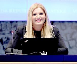 10.09.2021., Zagreb -  U Nacionalnoj i sveucilisnoj knjiznici odrzana je konferencija za medije "Popis 21" Drzavnoga zavoda za statistiku i Sredisnjega drzavnog ureda za razvoj digitalnoga drustva u povodu pocetka prvoga digitalnog Popisa stanovnistva, kucanstava i i stanova u Republici Hrvatskoj  2021. Lidija Brkovic Photo: Patrik Macek/PIXSELL