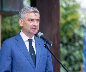 05.08.2021., Pula - Nakon polaganja vijenaca u parku Franje Josipa odrzan je mimohod hrvatskih branitelja Istarske zupanije povodom Dana pobjede i Domovinske Zahvalnosti te Dana hrvatskih branitelja. Photo: Srecko Niketic/PIXSELL