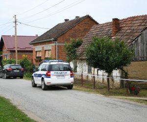 29.08.2021., Krizevci -  Dvostruko ubojstvo.u kuci je zateceno mrtvo tijelo muskarca kao i muskarca kojeg se dovodi u svezu sa pocinjenjem kaznenog djela 
Photo:Damir Spehar/PIXSELL