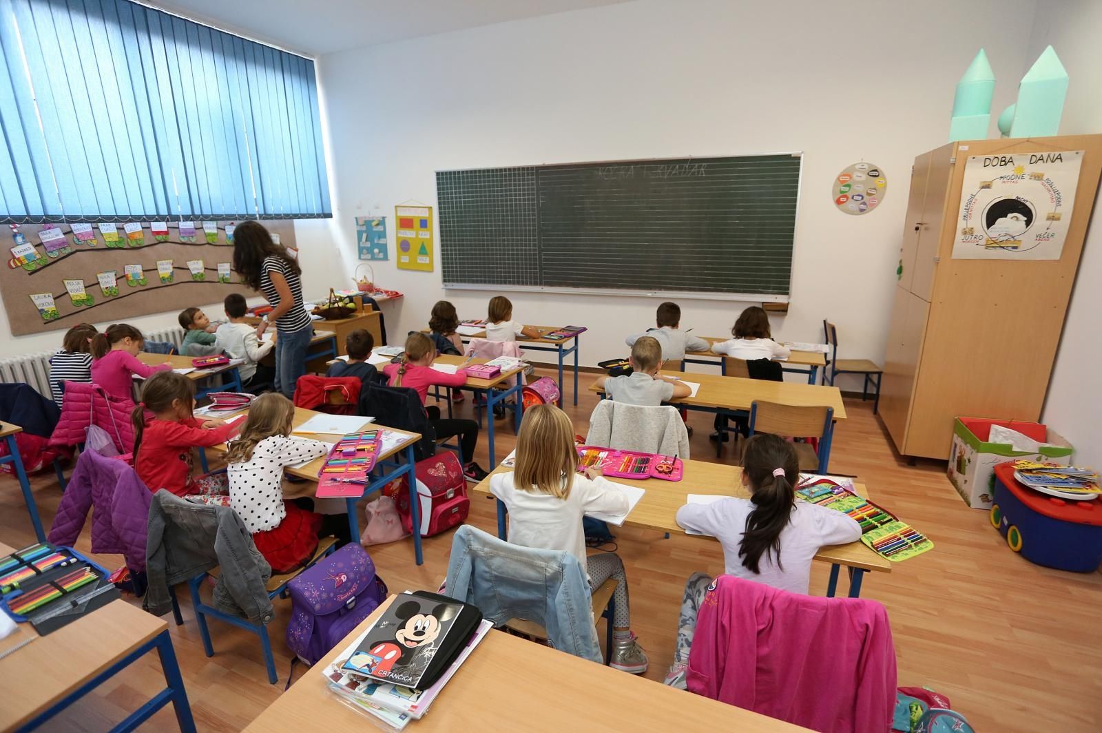 22.09.2015., Osijek - U osnovnoj skoli Svete Ane pregradili skolski hol da bi napravili jos dvije ucionice za jednosmjensku nastavu. Photo: Davor Kibel/Glas Slavonije/PIXSELL
