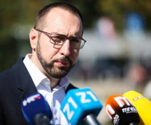 23.09.2021, Zagreb - Gradonacelnik Zagreba Tomislav Tomasevic odrzao je konferenciju za medije na temu Poliklinike za zastitu djece i mladih grada Zagreba
Photo:Zeljko Hladika/Pixsell