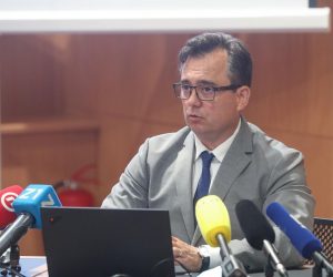 11.06.2021., Zagreb -  Konferencija za medije Fonda za obnovu Grada Zagreba, Krapinsko zagorske i Zagrebacke zupanije. Ravnatelj Fonda Damir Vandjelic sa suradnicima predstavio je aktivnosti, te troskove Fonda. Photo: Zeljko Lukunic /PIXSELL