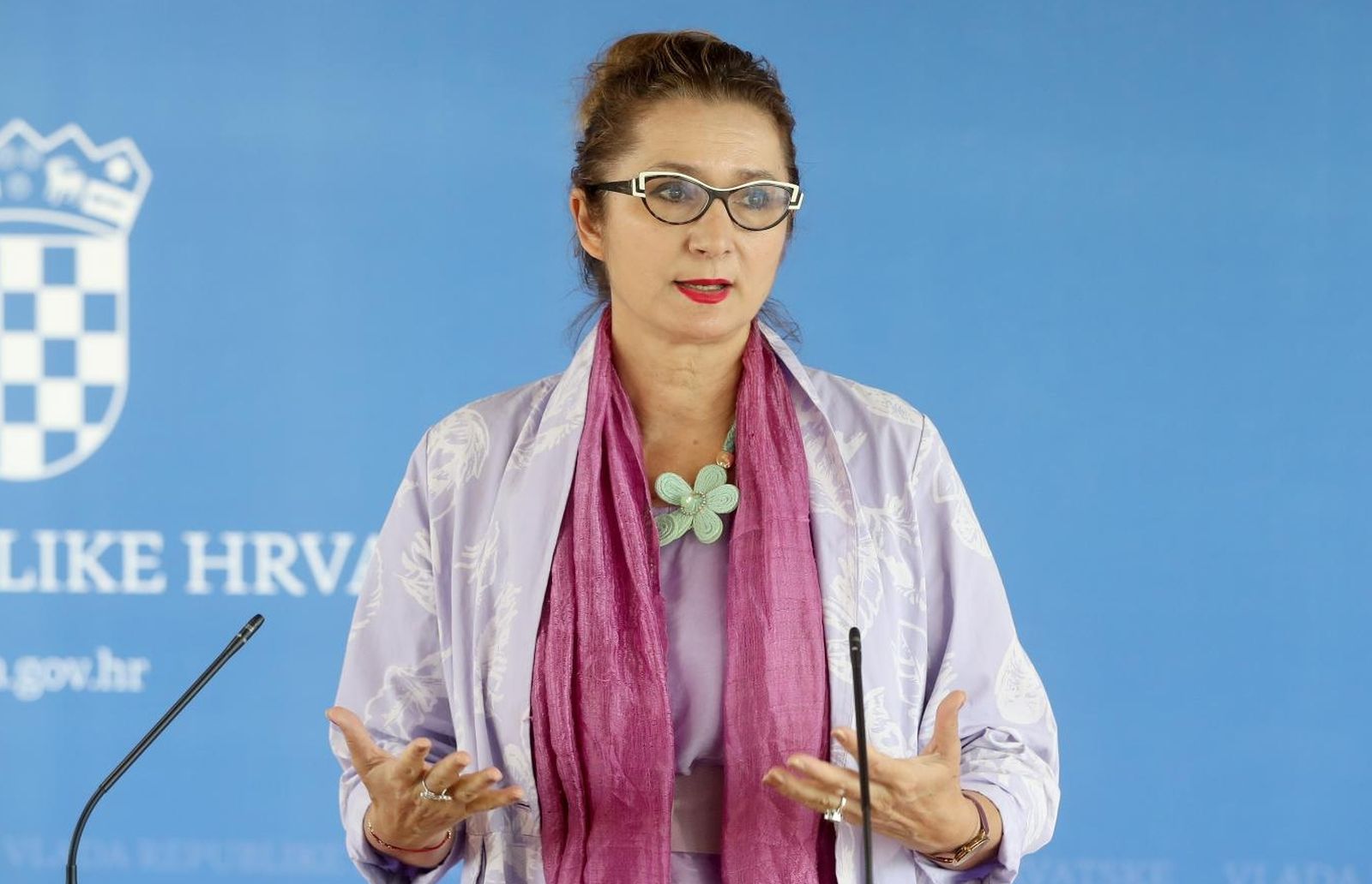 09.06.2021., Zagreb - Urucenje ugovora o sufinacinranju iz Eu fonda u okviru Poziva Osigravanje sustava podrske za zene zrtve nasilja i zrtve nasilja u obitelji.  Pravobraniteljica za ravnopravnost spolova Visnja Ljubicic  Photo: Zeljko Lukunic/PIXSELL