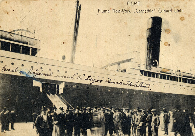 Rijeka, 10.4.2012 - Programom pod nazivom "Carpathia 1912.", danas otvorenim, Rijeka se ukljuèuje u obiljeavanje 100. godinjice potonuæa "Titanica". Program podupire rijeèki muzej informatike "Peek&Poke", a odrava se na brodu "Arca Fiumana", koji je kao ugostiteljski objekt privezan u rijeèkoj luci. Nazivom programa organizatori podsjeæaju na ulogu parobroda "Carpathije" u spaavanju brodolomaca. "Carpathia" je prva stigla na mjesto "Titanicova" potonuæa, a znatan dio posade tog broda èinili su ljudi s podruèja dananje Hrvatske. "Carpathia" je plovila od Rijeke prema New Yorku.
foto FaH/ Peek&Poke/ ua