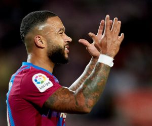 epa09478440 Barcelona's striker Memphis Depay reacts  during the Spanish LaLiga soccer match between FC Barcelona and Granada CF held at Camp Nou stadium, in Barcelona, Spain, 20 September 2021.  EPA/Alejandro Garcia