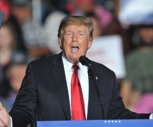 epa09515961 Former US President Donald J. Trump speaks with supporters at a Save America rally at the Iowa State Fairgrounds in Des Moines, Iowa, USA, 09 October 2021. The rally highlights Trumps first visit to Iowa since the general election in November 2020.  EPA/STEVE POPE