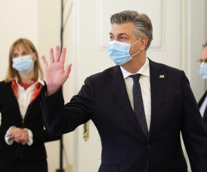 Zagreb, 11.10.2021 - Predsjednik Vlade Andrej Plenković sastat će se s delegacijom francuskih poduzetnika MEDEF.
Na fotografiji Andrej Plenković.
foto HINA/ Edvard ŠUŠAK/ es