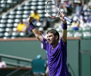 epa09524096 Cameron Norrie of Great Britain celebrates his win against Diego Schwartzman of Argentina at the BNP Paribas Open tennis tournament at the Indian Wells Tennis Garden in Indian Wells, California, USA, 14 October 2021.  EPA/RAY ACEVEDO
