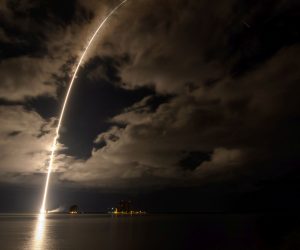 epa09526594 A handout picture made available by the National Aeronautics and Space Administration (NASA) shows a United Launch Alliance Atlas V rocket with the Lucy spacecraft launches from Space Launch Complex 41, at Cape Canaveral Space Force Station in Florida, USA, 16 October 2021. Lucy will be the first spacecraft to study Jupiter's Trojan Asteroids. Like the mission's namesake – the fossilized human ancestor, 'Lucy,' whose skeleton provided unique insight into humanity's evolution – Lucy will revolutionize our knowledge of planetary origins and the formation of the solar system.  EPA/Bill Ingalls / NASA HANDOUT  MANDATORY CREDIT HANDOUT EDITORIAL USE ONLY/NO SALES  EPA-EFE/Bill Ingalls / NASA HANDOUT  MANDATORY CREDIT HANDOUT EDITORIAL USE ONLY/NO SALES