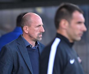 Rijeka, 16.10.2021.- Utakmica 12. kola Prve HNL Rijeka - Dinamo na stadionu Rujevica. Na slici trener Dinama Damir Krznar. 
foto HINA/ Miljenko KLEPAC/ ua