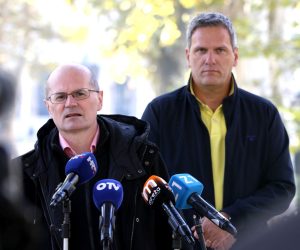 Zagreb, 25.10.2021. -  Odrana je konferencija za medije zagrebaèkog HSLS-a o aktualnim temama predstojeæe sjednice Gradske skuptine Grada Zagreba. Govorili su Kristijan Jeliæ (S), zastupnik u Gradskoj skuptini i saborski zastupnik Darko Klasiæ (L), predsjednik HSLS-a grada Zagreba. foto HINA /Zvonimir KUHTIÆ/ kuzo