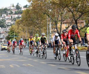 02.10.2021., Rijeka -  Medjunarodna biciklisticka utrka Cro Race. Etapa Rabac - Opatija. Pobjednik etape je Stephen Williams iz tima Bahrein Victorious. Vozaci prolaze kroz Rijeku. 
Photo: Goran Kovacic/PIXSELL