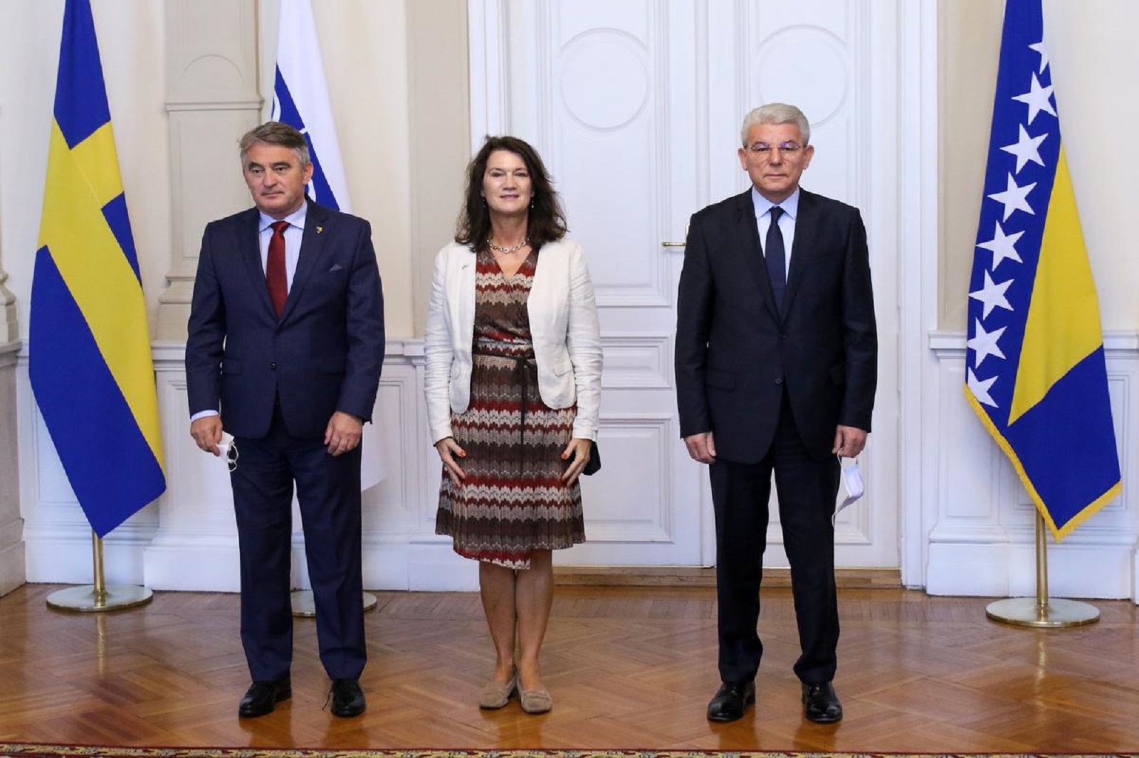 04.10.2021., Sarajevo, Bosna i Hercegovina - Clanovi Predsjednistva BiH Zeljko Komsic i Sefik Dzaferovic primili su u posjetu ministricu vanjskih poslova Svedske i predsjedavajucu OSCE-a Ann Linde.
Photo: Armin Durgut/PIXSELL