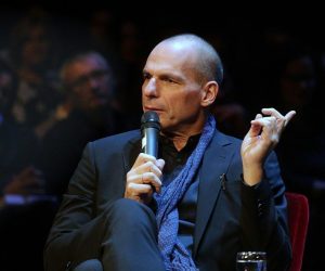 04.12.2016., Zagreb - U Hrvatskom narodnom kazalistu na Filozofskom teatru gostovao je bivsi ministar financija Grcke Janis Varoufakis.
Photo: Zarko Basic/PIXSELL