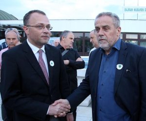 06.07.2016., Zagreb - U povodu obiljezavanja 21. godisnjice genocida u Srebrenici, na platou Islamskog centra Zagreb, odrzao se komemorativni program u organizaciji Kulturnog drustva Bosnjaka Hrvatske Preporod i Vijeca bosnjacke nacionalne manjine Grada Zagreba. Nakon komemoracije u prostorijama Islamskog centra Zagreb otvorena je izlozba fotografija Srebrenicki put pakla, autora Ahmeta Bajrica Blicka. Zlatko Hasanbegovic i gradonacelnik Zagreba Milan Bandic. 
Photo: Goran Stanzl/PIXSELL