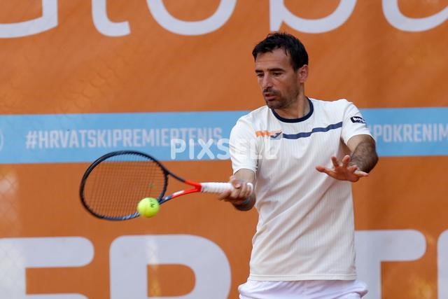 07.06.2020., Osijek - Hrvatski Premier Tenis, turnir humanitarnog karaktera u organizaciji Donne Vekic i njezine obitelji uz pokroviteljstvo Hrvatskog teniskog saveza. Photo: Dubravka Petric/PIXSELL
