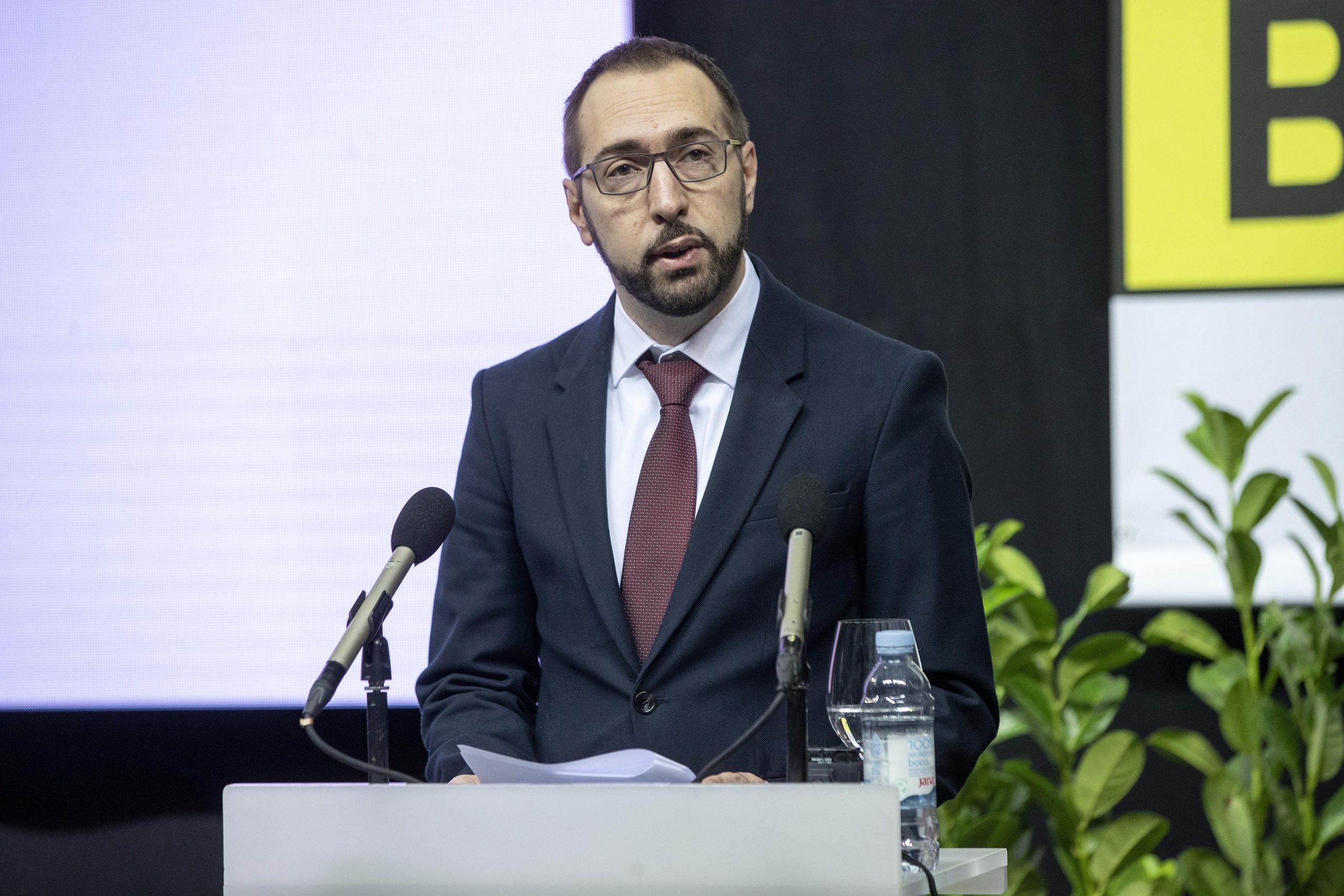 07.10.2021.,  Zagreb -  Otvorenje Sajma kulture gradjenja i odrzivog razvoja ArhiBau u Areni Zagreb. Na svecanom otvorenju sudjelovao je gradolnacelnik grada Zagreba Tomislav Tomasevic.
 Photo: Igor Kralj/PIXSELL