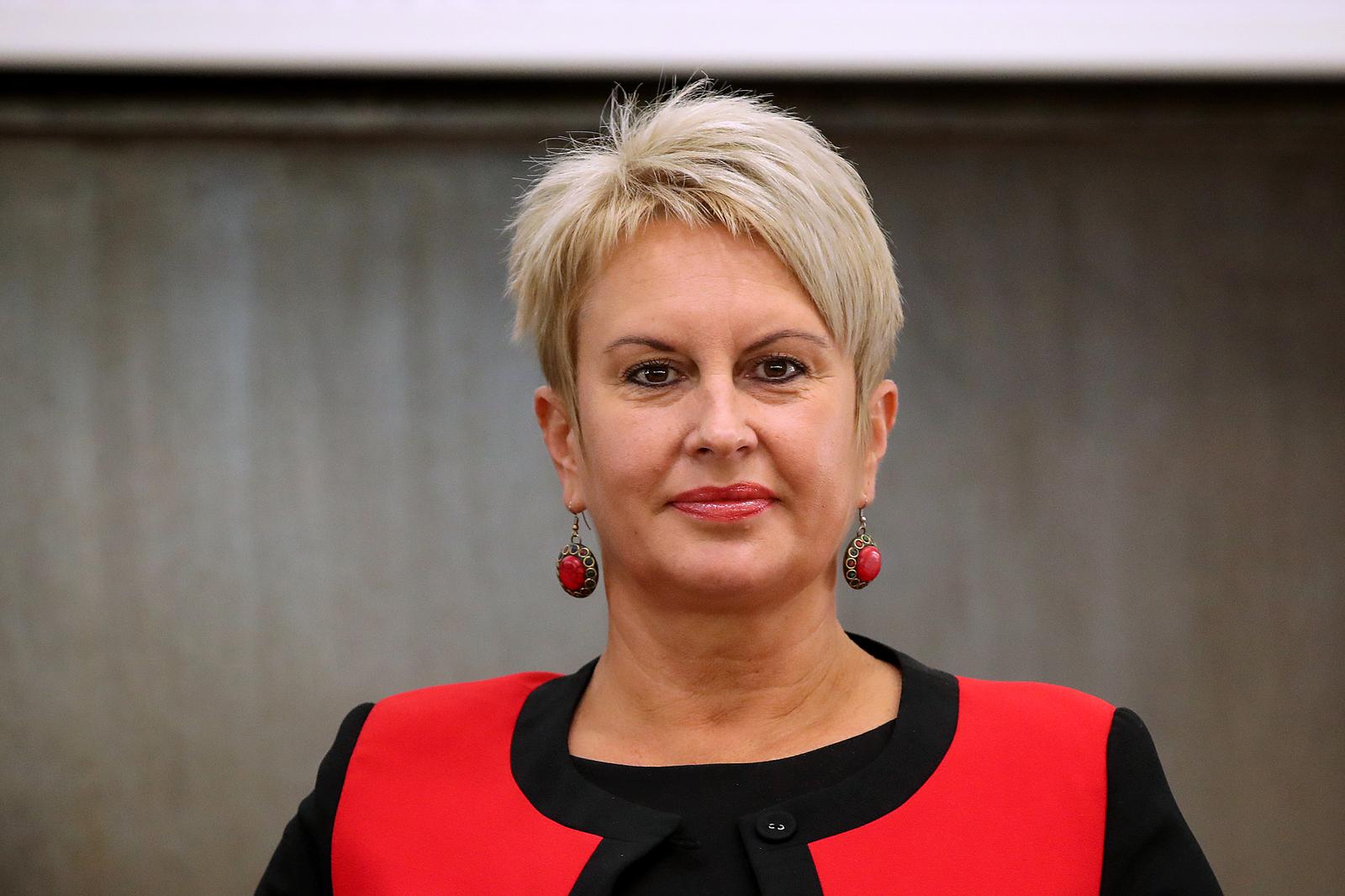 8.10.2020., Zagreb - Ministarstvo turizma i sporta te Hrvatska turisticka zajednica (HTZ) predstavili su projekt Tjedan odmora vrijedan u sklopu kojeg bi se od 16. do 25. listopada diljem Hrvatske nudili 50 postotni popusti turistima za usluge smjestaja, u restoranima, nacionalnim parkovima i druge, s ciljem da to domace turiste, ali i strane koji se tih dana zateknu u Hrvatskoj motivira na upoznavanje i istrazivanje te potrosnju u Hrvatskoj u posezoni. Sandra Herman. 
Photo: Goran Stanzl/PIXSELL