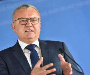 09.09.2021., Zagreb - Ministar prostornoga uredjenja, graditeljstva i drzavne imovine Darko Horvat dao je izjavu medijima nakon sjednice Vlade u Nacionalnoj i sveucilisnoj knjiznici. Photo: Davorin Visnjic/PIXSELL
