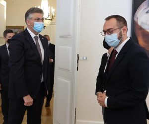 10.06.2021., Zagreb - Predsjednik Vlade RH Andrej Plenkovic susreo se s gradonacelnikom Zagreba Tomislavom Tomasevicem u Banskim dvorima. Photo: Marko Prpic/PIXSELL