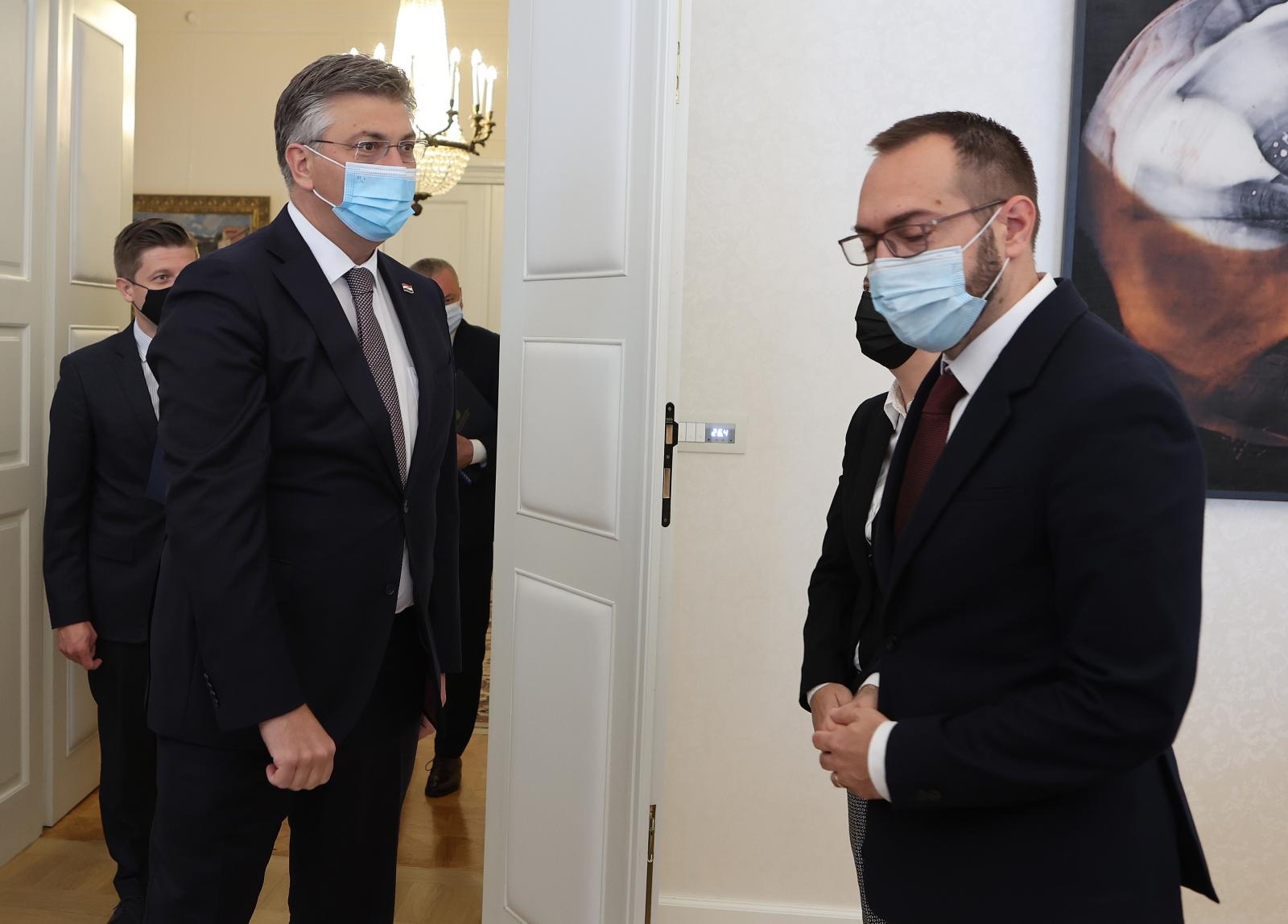 10.06.2021., Zagreb - Predsjednik Vlade RH Andrej Plenkovic susreo se s gradonacelnikom Zagreba Tomislavom Tomasevicem u Banskim dvorima. Photo: Marko Prpic/PIXSELL