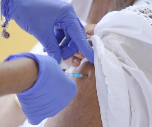 11.09.2021., Sibenik - Zadovoljavajuci odaziv stanovnistva na cijepljenje protiv koronvirusa u Sibeniku. Za one koji se cijepe prvi put imaju mogucnost biranja koje cjepivo zele. 
Photo: Dusko Jaramaz/PIXSELL