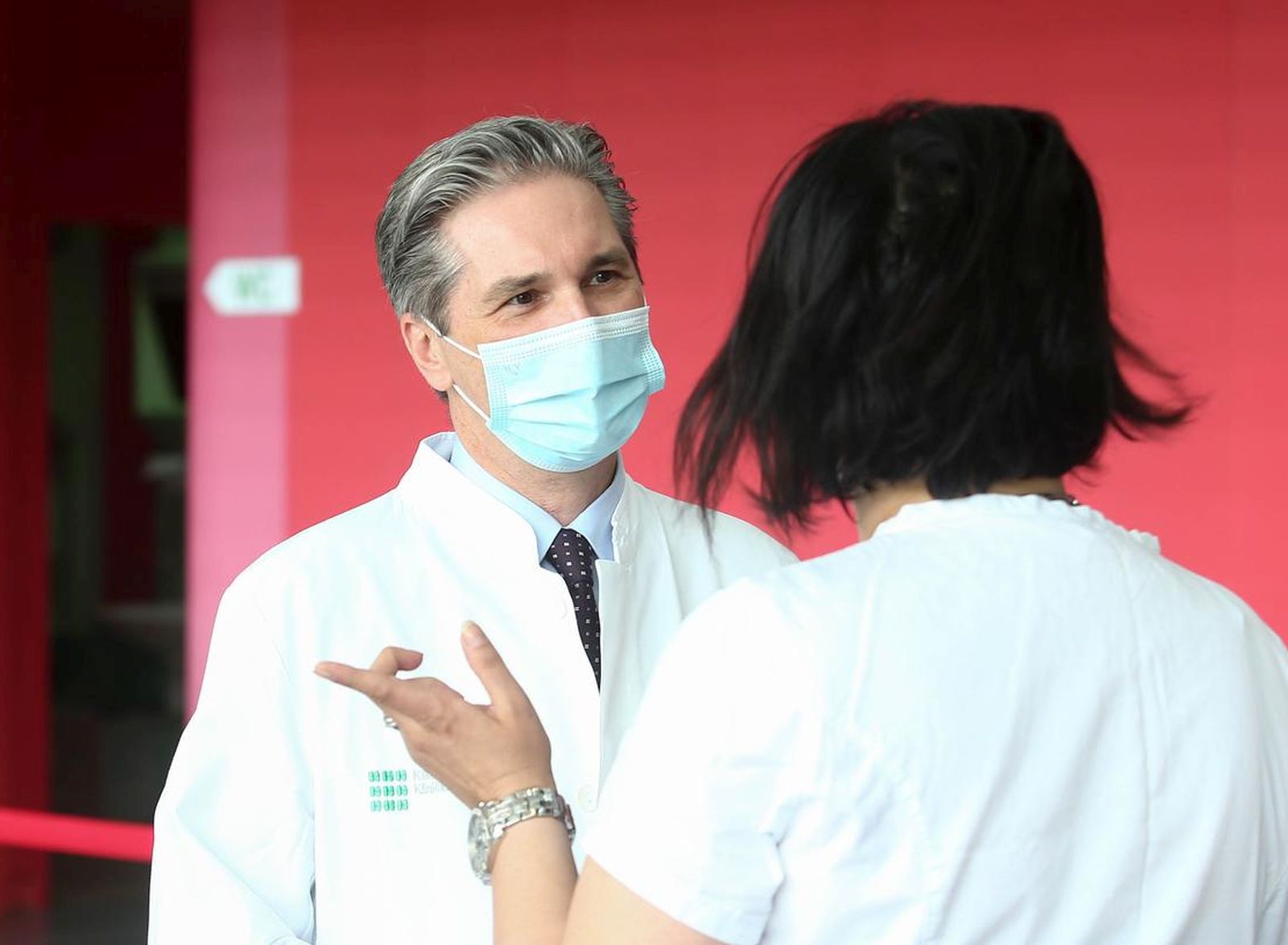 12.05.2021., Zagreb - Sindikati medicinskih sestara daruju 1000 ruza sestrama kb dubrava povodom Medunarodnog dana sestrinstva.Ivica Luksic.
Photo: Matija Habljak/PIXSELL
