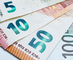 11.10.2021., Zagreb - Prelazak sa kune na euro, ilustracija.