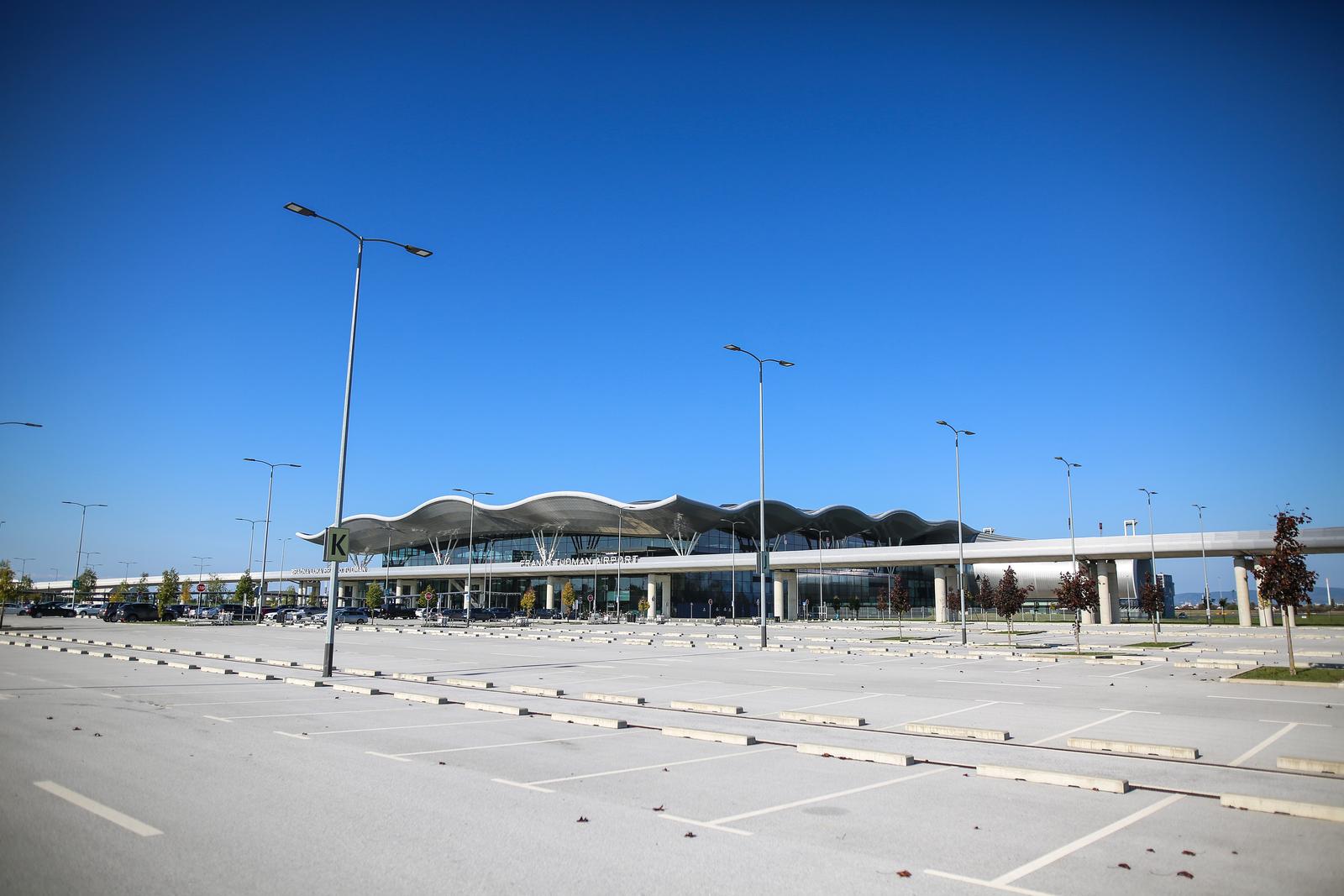 14.10.2020.,  Zagreb - Nakon povecanog broja zarazenih od COVID-19 MZLZ Franjo Tudjman biljezi mnoga otkazivanja letova do kraja godine. Zracna luka Zagreb neobicno je prazna za ovo doba godine. Photo: Igor Soban/PIXSELL