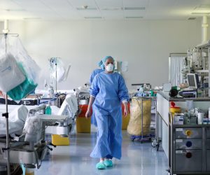16.04.2021., Zagreb - Reportaza iz KB Dubrava sa odjela intezivnog lijecenja Covid pozitivnih pacijenata koji su na respiratoru.
Photo: Emica Elvedji/PIXSELL