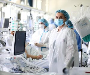 16.04.2021., Zagreb - Reportaza iz KB Dubrava sa odjela intezivnog lijecenja Covid pozitivnih pacijenata koji su na respiratoru. Tatjana Keres lijecnica i voditeljica odjela.
Photo: Emica Elvedji/PIXSELL