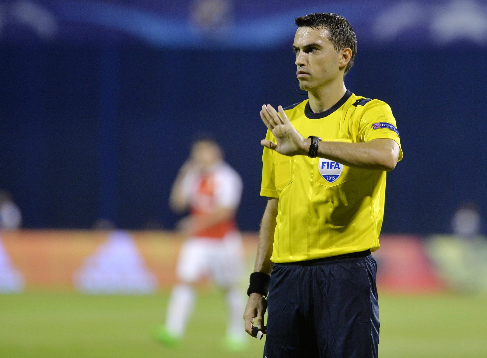 16.09.2015., stadion Maksimir, Zagreb - UEFA Liga prvaka, skupina F, 1. kolo, GNK Dinamo - Arsenal FC. Sudac Ovidiu Hategan. Photo: Marko Lukunic/PIXSELL