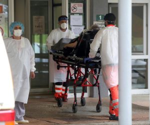 19.04.2021.,  Karlovac - Zbog reduciranja hladnog pogona u  Opcu bolnicu Karlovac od danas se primaju hitni slucajevi i onkoloski bolesnici. Covid odjel Opce bolnice vec tjednima je prenapucen pacijentima koji svakodnevno u velikom broju pristizu.
Photo: Kristina Stedul Fabac/PIXSELL