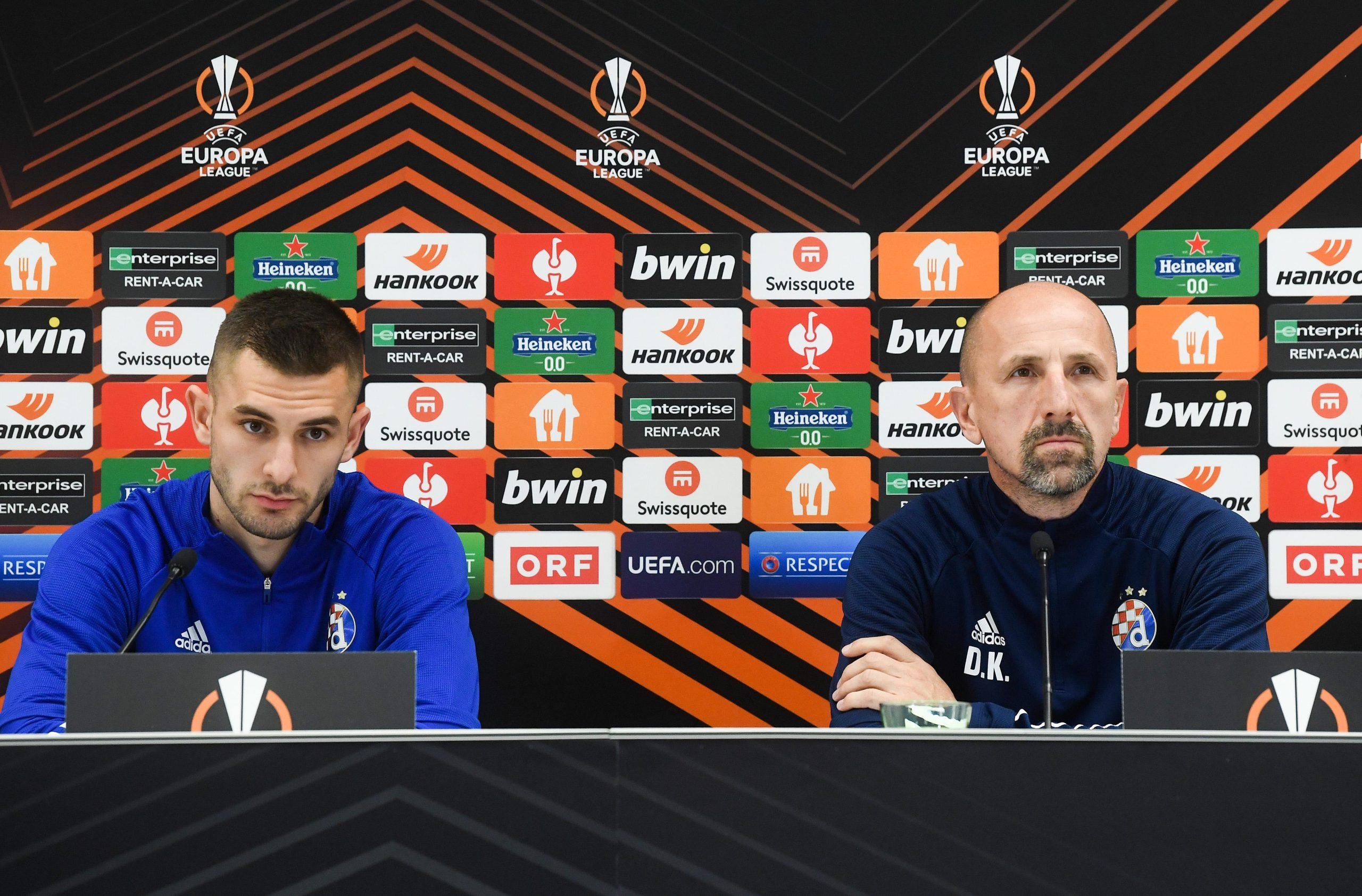 20.10.2021., Bec, Austrija - Bartol Franjic i trener Dinama Damir Krznar na konferenciji uoci utakmice 3. kola UEFA Europske lige izmedju Rapida iz Beca i Dinama iz Zagreba. Photo: Marko Lukunic/PIXSELL