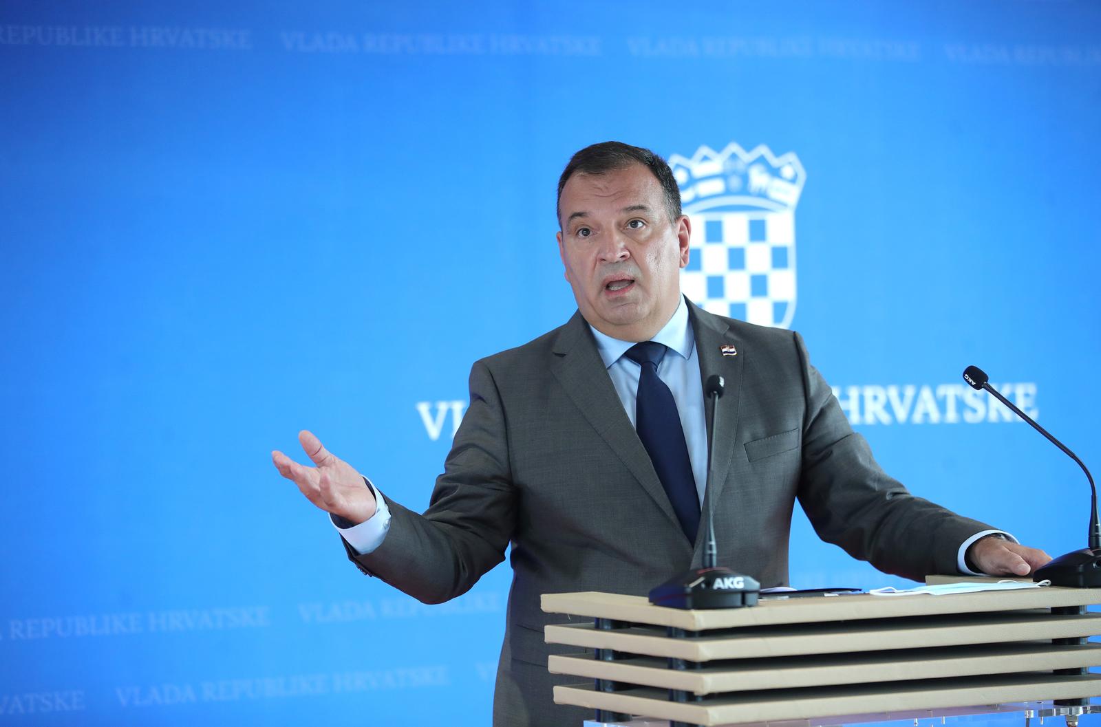 21.10.2021., Zagreb. U Nacionalnoj i sveucilisnoj knjiznicia odzana je 81. sjednica Vlade RH. Nakon sjednice Vlade novinarima se obratio ministar Vili Beros.