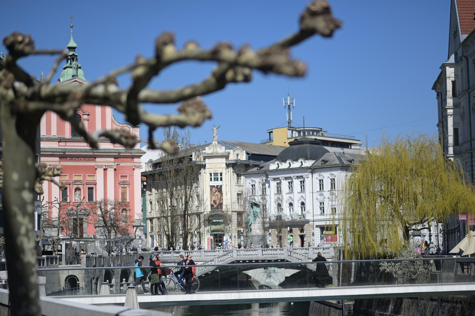 24.03.2021., Ljubljana, Slovenija - Suncan proljetni dan u glavnom gradu Slovenije. Photo: Igor Soban/PIXSELL