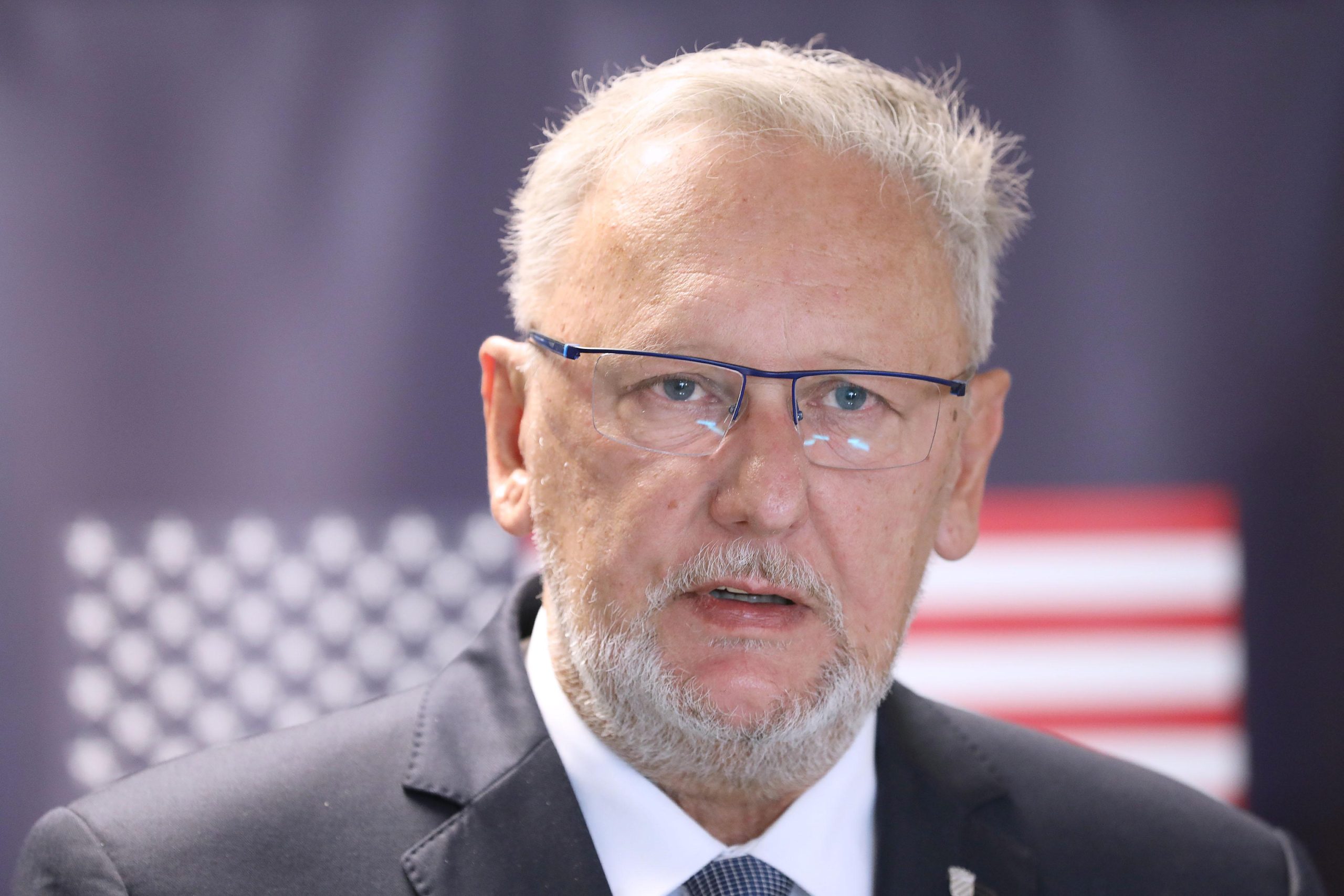 27.09.2021., Zagreb - Na Policijskoj akademiji, potpredsjednik Vlade i ministar unutarnjih poslova Davor Bozinovic i Mark L. Fleming, otpravnik poslova u Veleposlanstvu Sjedinjenih americkih drzava u Republici Hrvatskoj, svecano su otkrili Spomen plocu te obisli smjestajne kapacitete obnovljene sredstvima Europskog zapovjednistva Sjedinjenih Drzava (United States European Command - EUCOM).
Photo: Patrik Macek/PIXSELL