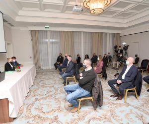 29.11.2020.,Split - Domovinski pokret Splitsko-dalmatinske zupanije odrzao Osnivacku skupstinu na kojoj je prisustvovao i potpredsjednik Sabora i predsjednik Domovinskog pokreta Miroslav Skoro. 
Photo:Ivo Cagalj/PIXSELL