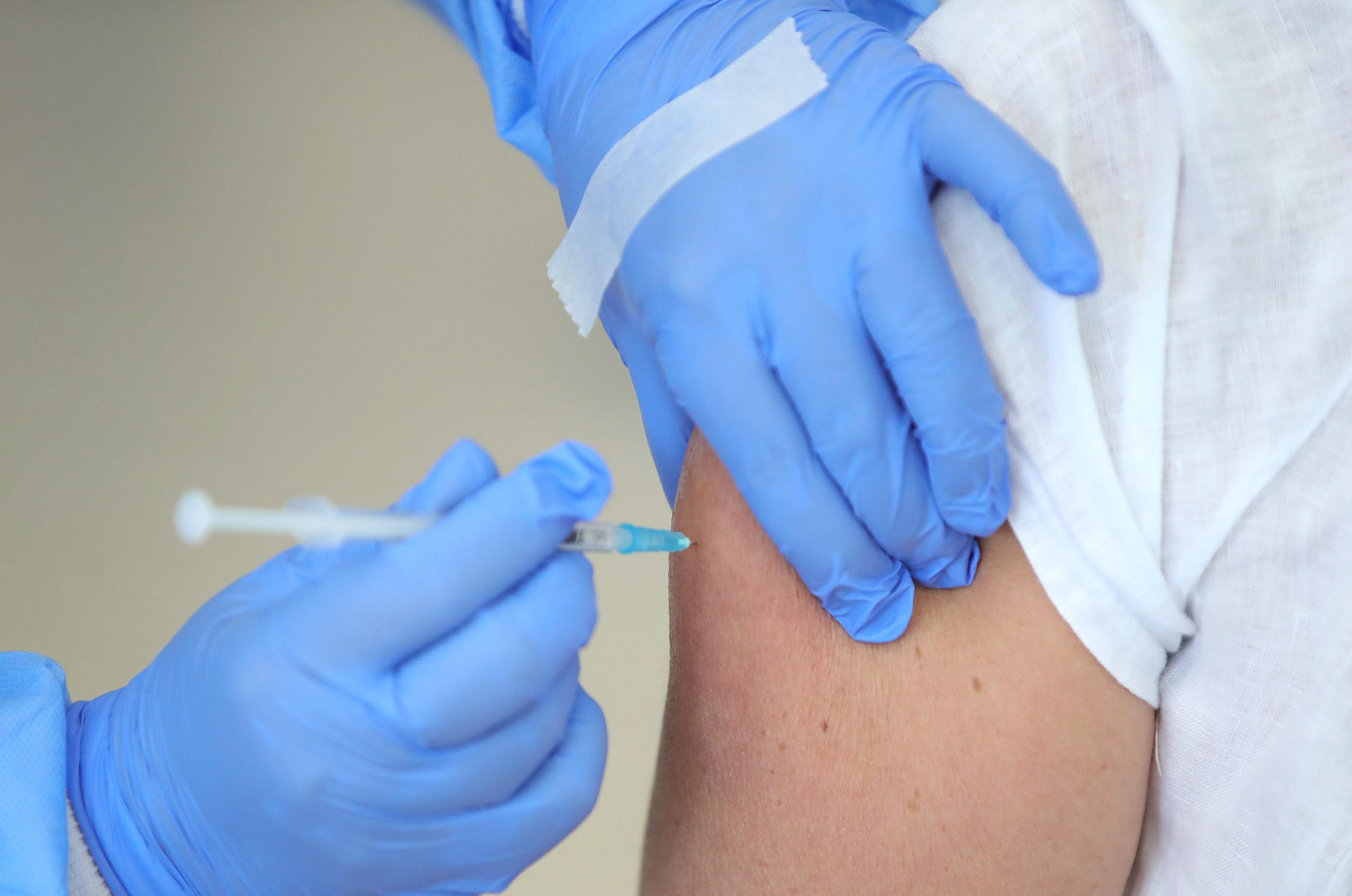 30.06.2021., Zagreb - Dom sportova. Hrvatski zavod za javno zdravstvo i Medicinski fakultet Sveucilista u Zagrebu organizirali su cijepljenje bez narucivanja iskljucivo prvom dozom cjepiva Comirnaty, Pfizer - BioNTech. Photo: Sanjin Strukic/PIXSELL
